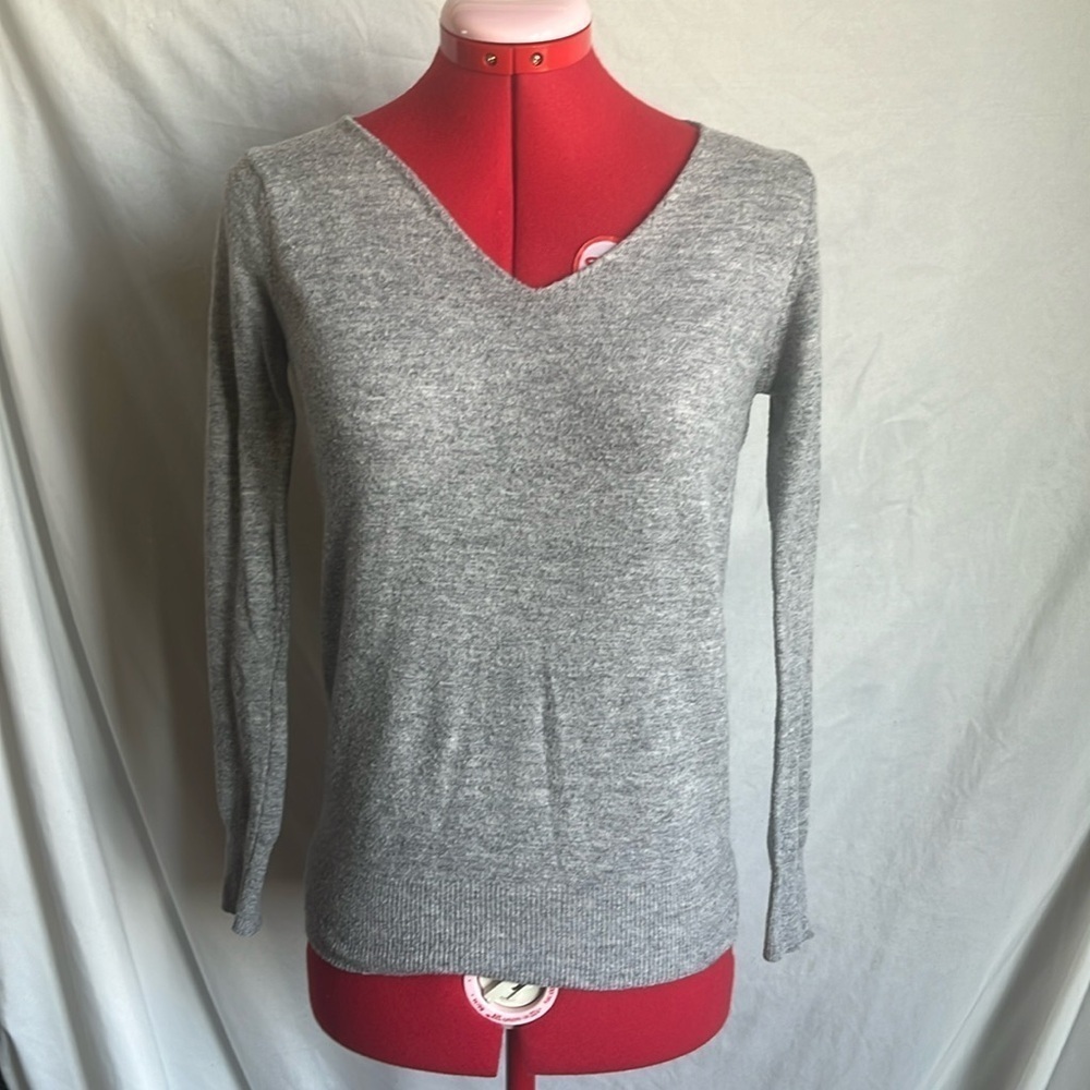 SM170 Qed London crocheted back long sleeve knit sweater